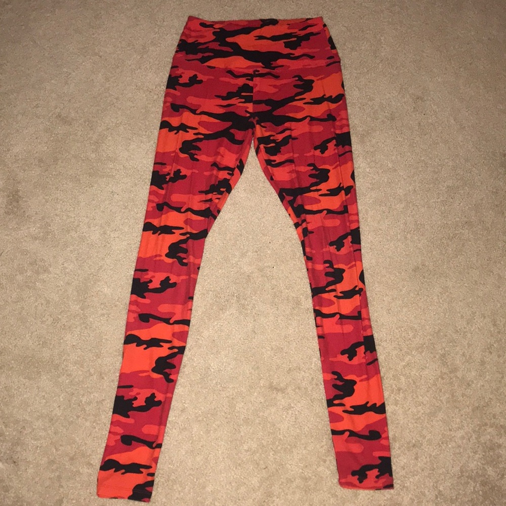 red/black camo leggings❤️🖤